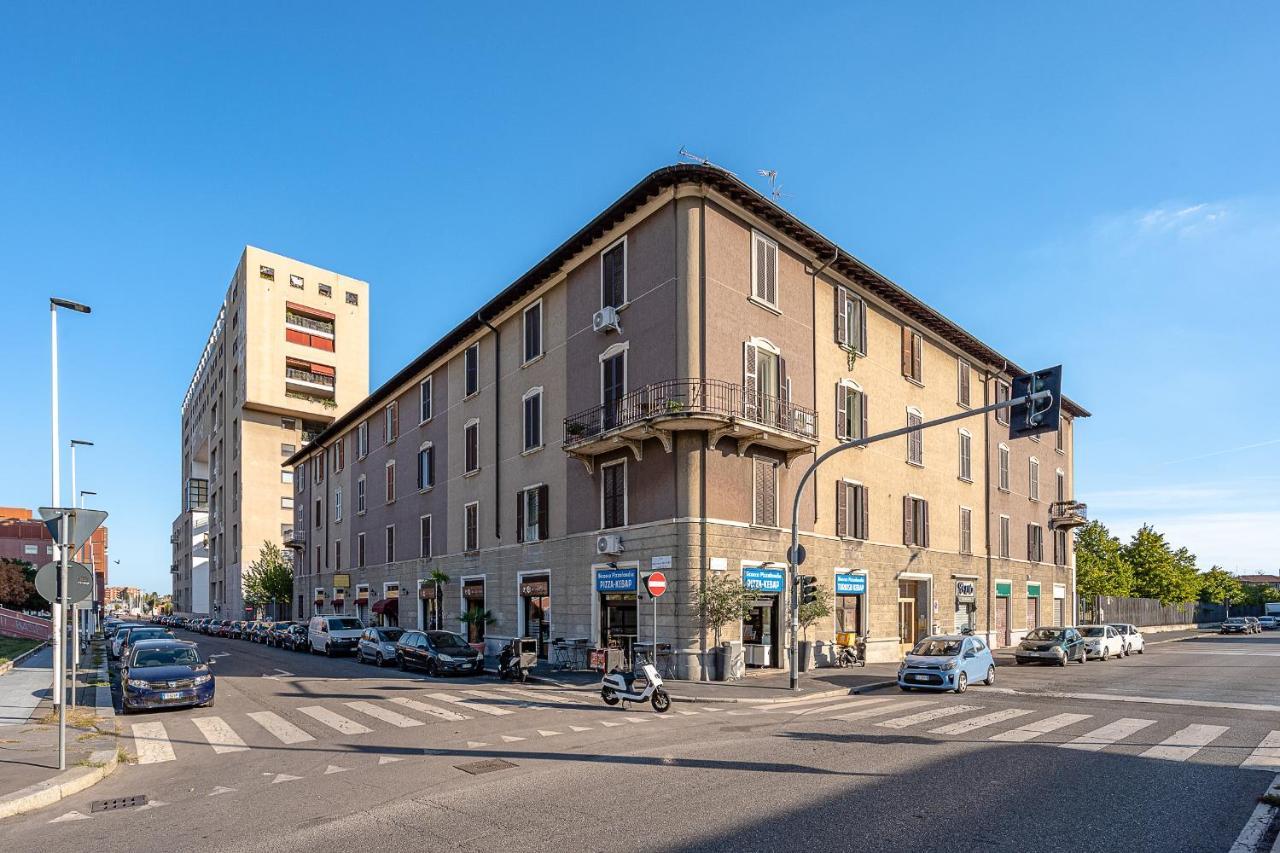 Design Suite In The Heart Of Bicocca University Milán Exterior foto